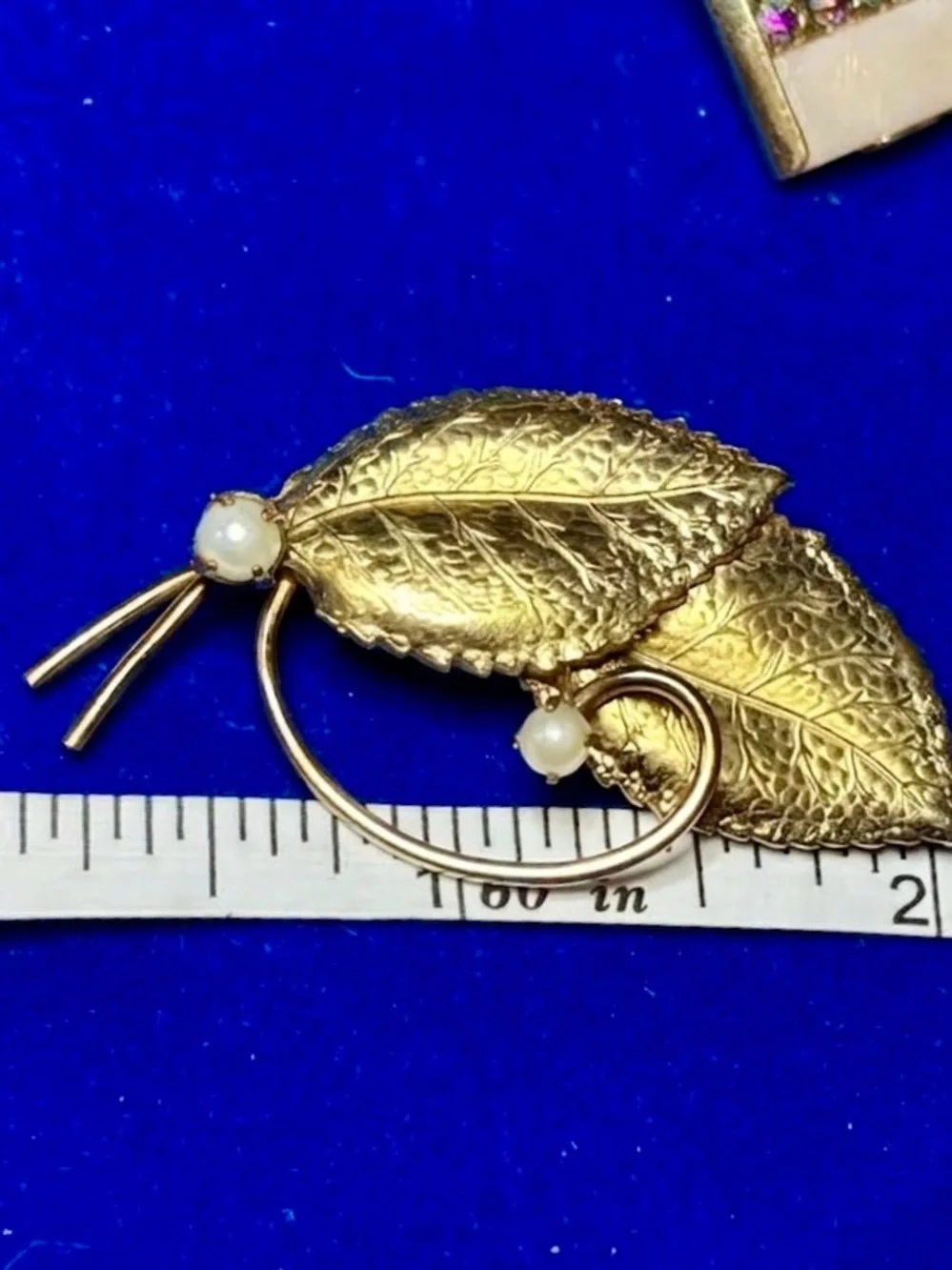 VTG WWII Carl Art 1/20 12K Gold Filled Dual Leaf Brooch, Cultured Pearl Accents